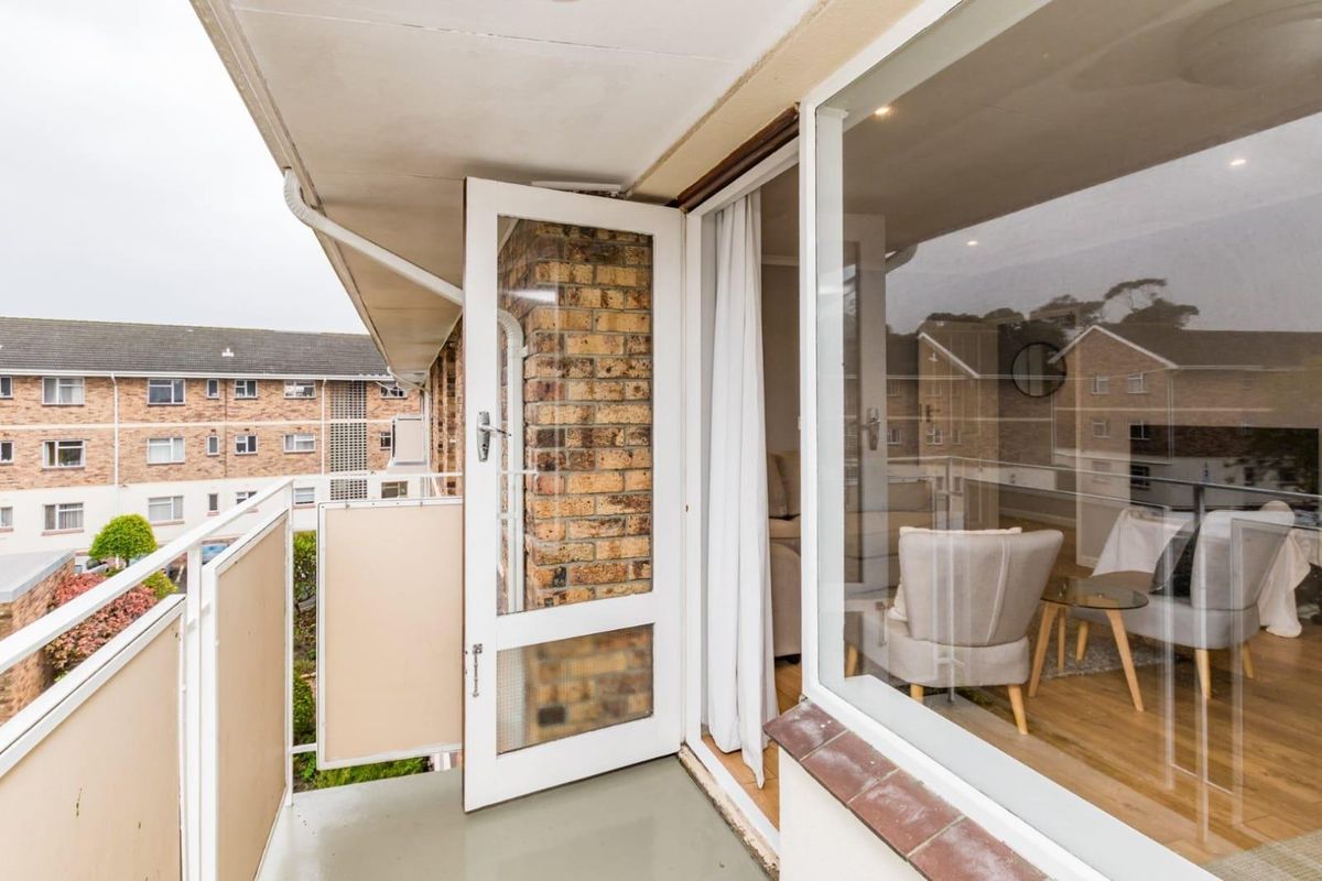 Spacious 2 bedroomed apartment in Kenilworth - Photo 5