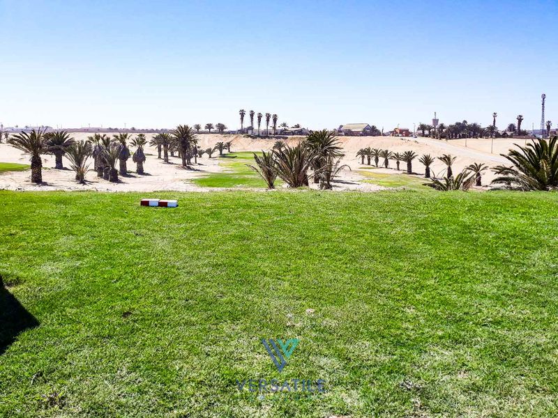 Enjoy Golf Estate living - Photo 5