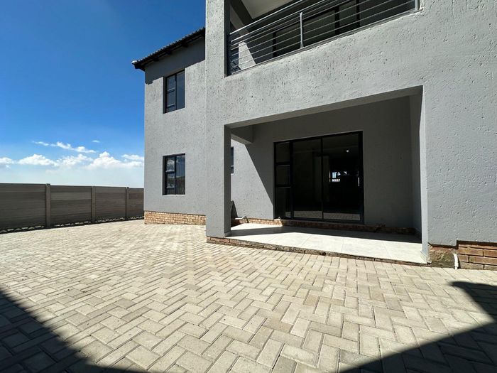 Property #2484516, Apartment Rental Monthly in Kinross