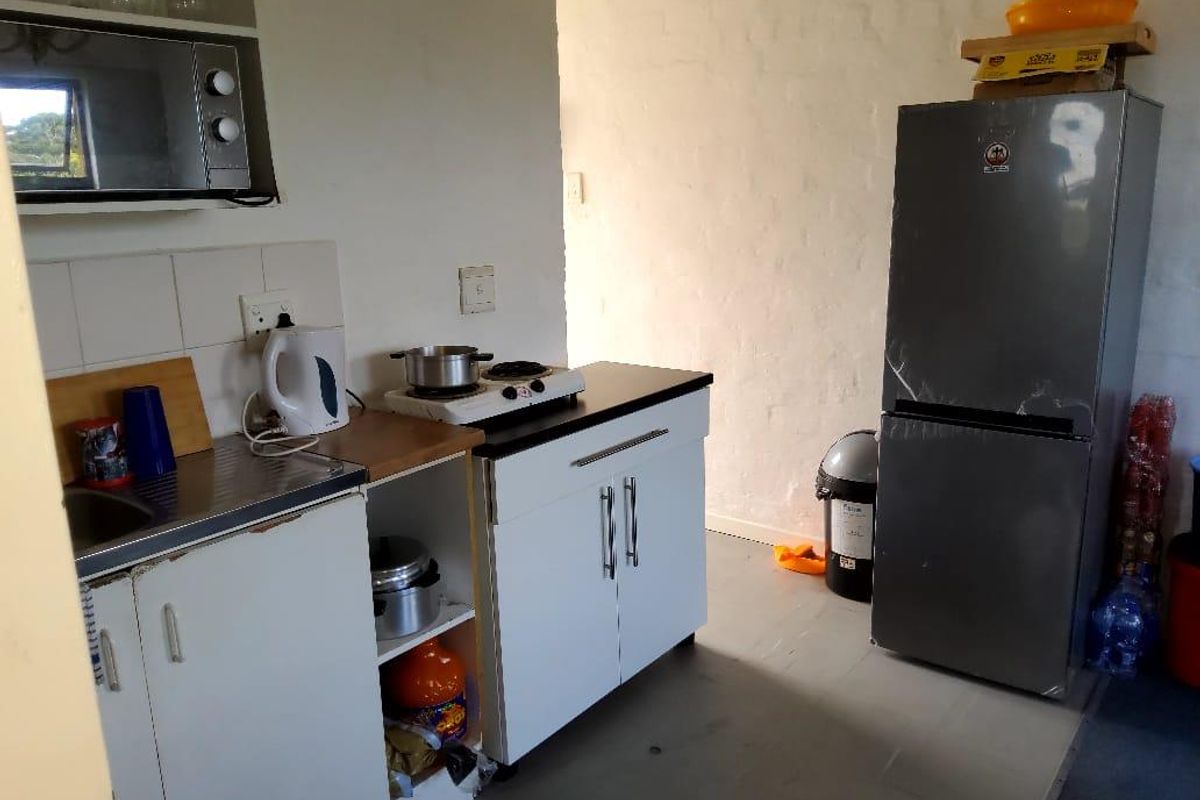 Secure & Comfortable 2-Bedroom Home For time owners, for investment - Photo 3