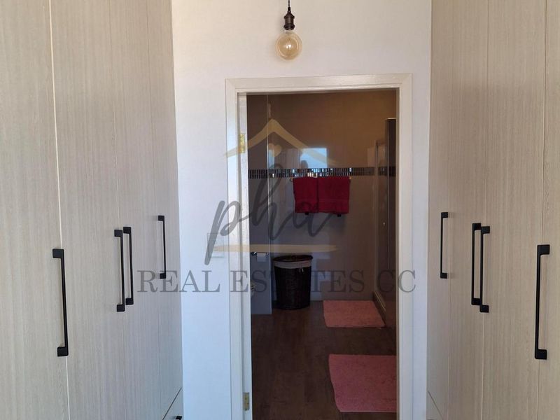 Luxury Fully Furnished Coastal Penthouse, Longbeach, Namibia. Sea and Dune Views! - Photo 9