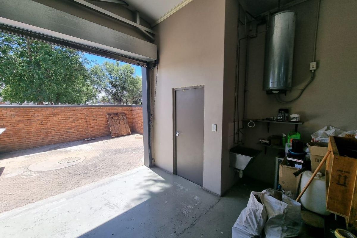 WAREHOUSE SPACE TO LET | SOUTHERN INDUSTRIAL – 115 SQM (INSIDE) + 37 SQM (OUTSIDE) - Photo 5