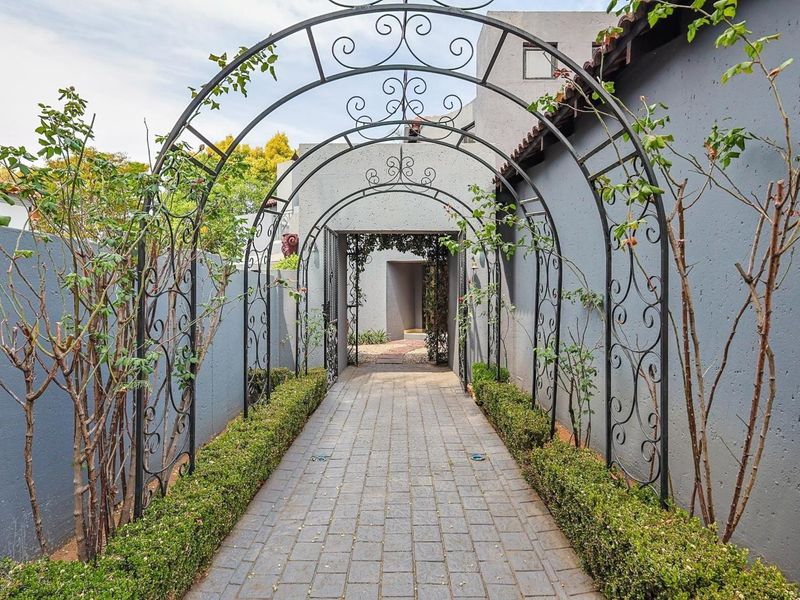 4 Bedroom 3.5 Bathroom For Sale , - Photo 4