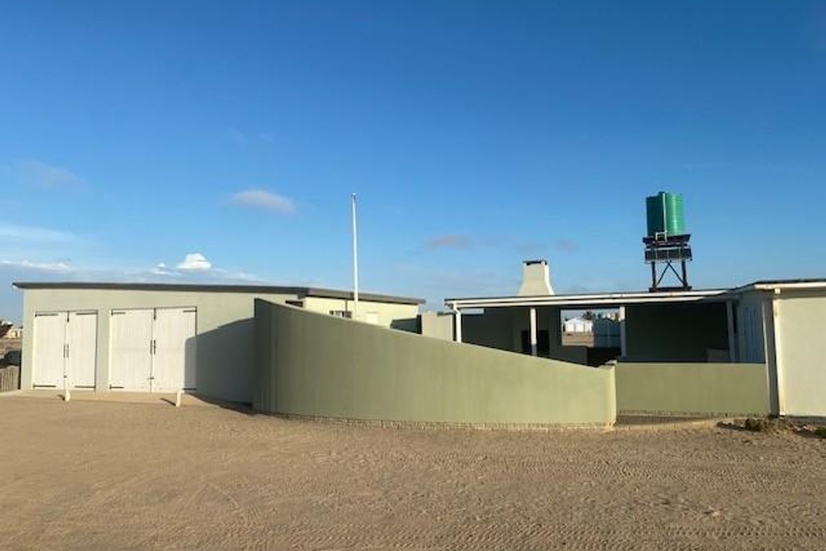 4 Bedroom House in Wlotzkabaken, Wlotzkabaken, Erongo - Photo 3