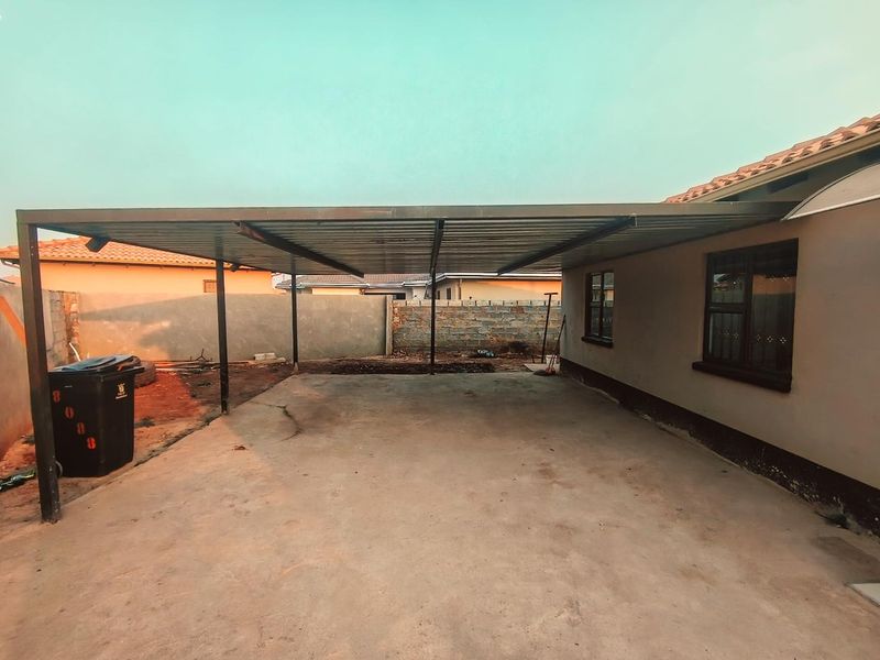 3-Bedroom Family Home To Rent in Dawn City, Dawn Park | ADT Alarm & Fibre Connected  Welcome to this well-maintained and spacious three-bedroom family home - Photo 3