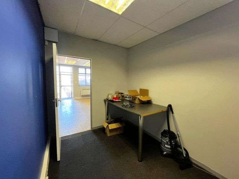 First Floor Office in Millennium Business Park - Photo 10