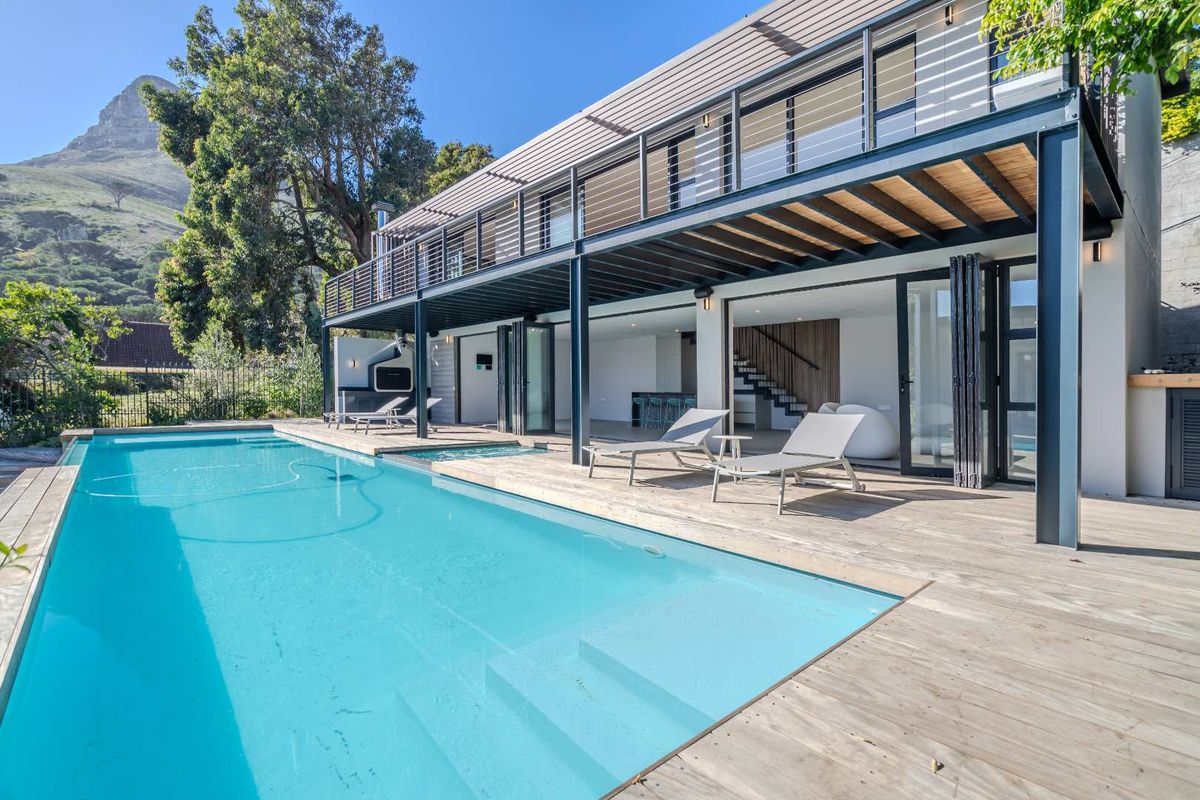 Top of the range finishes, premier address - Photo 2
