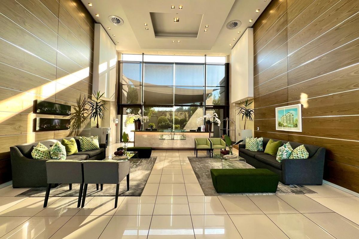LUXURIOUS TWO BED APARTMENT IN THE EXCLUSIVE THE REGENT FOR RENTAL - Photo 4