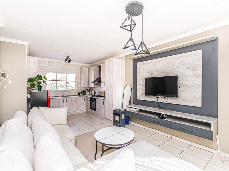 2 Bedroom Apartment in Groblerpark - Photo 6