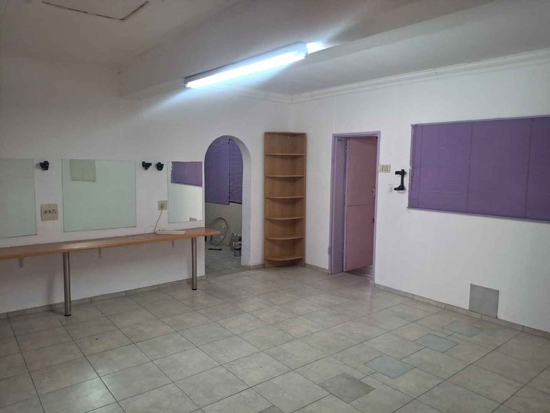 Office/Training Center/Medical consultation - Photo 2