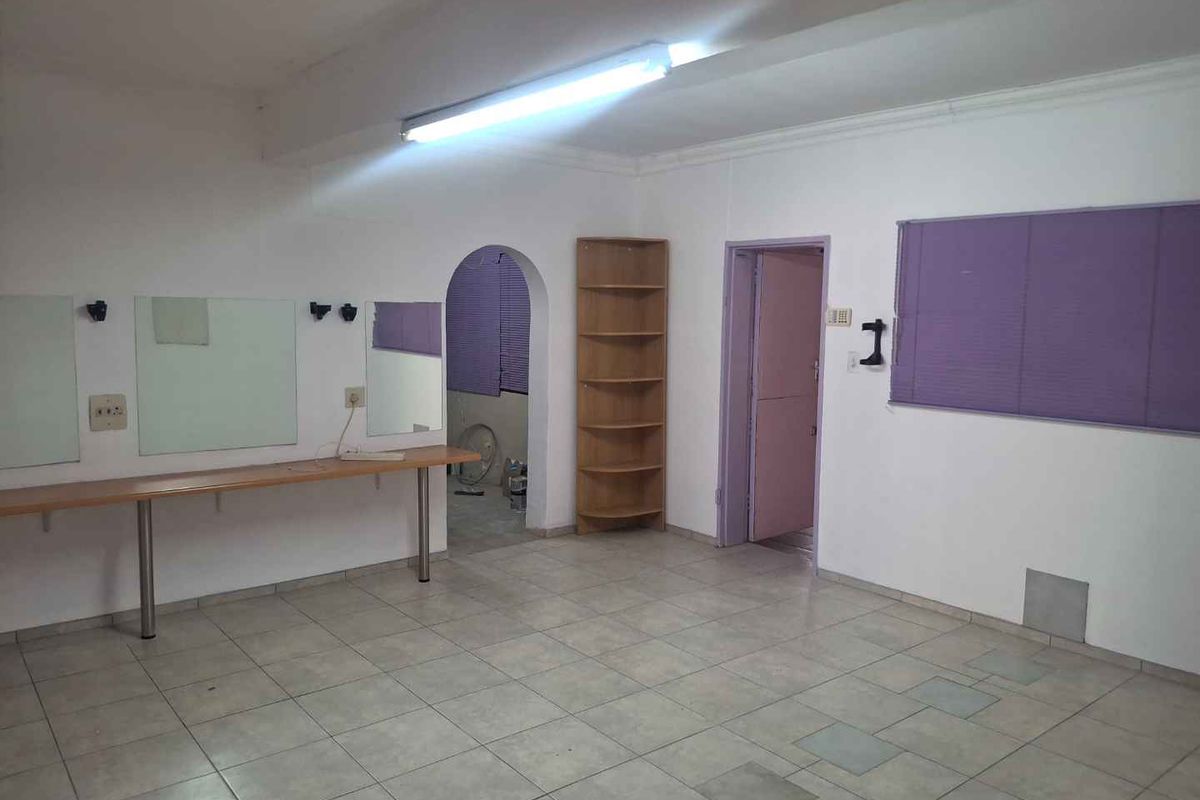 Office/Training Center/Medical consultation - Photo 2