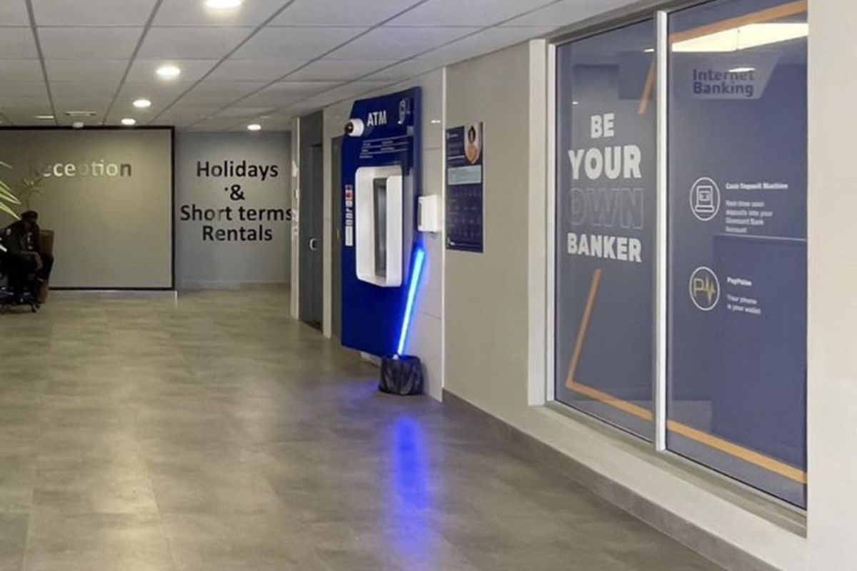 Location !! - Photo 3