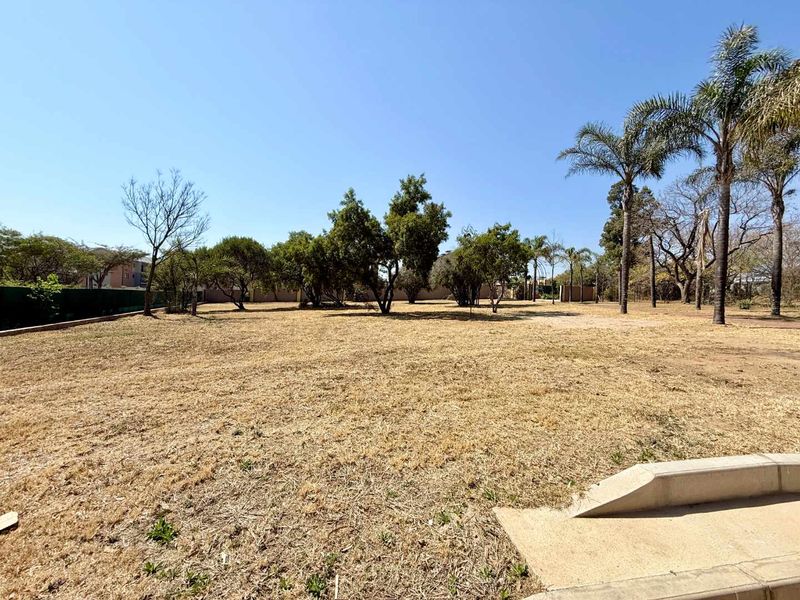 🌟 Prime Kyalami Location – Investment Holding with Storage & Multiple Dwellings 🌟 - Photo 5