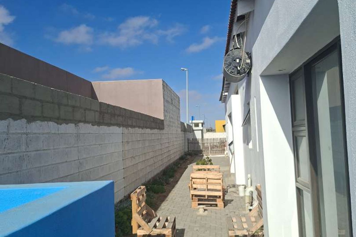 7bedrooms House for sale in Tamariskia with yard space of 1410m2 - Photo 3