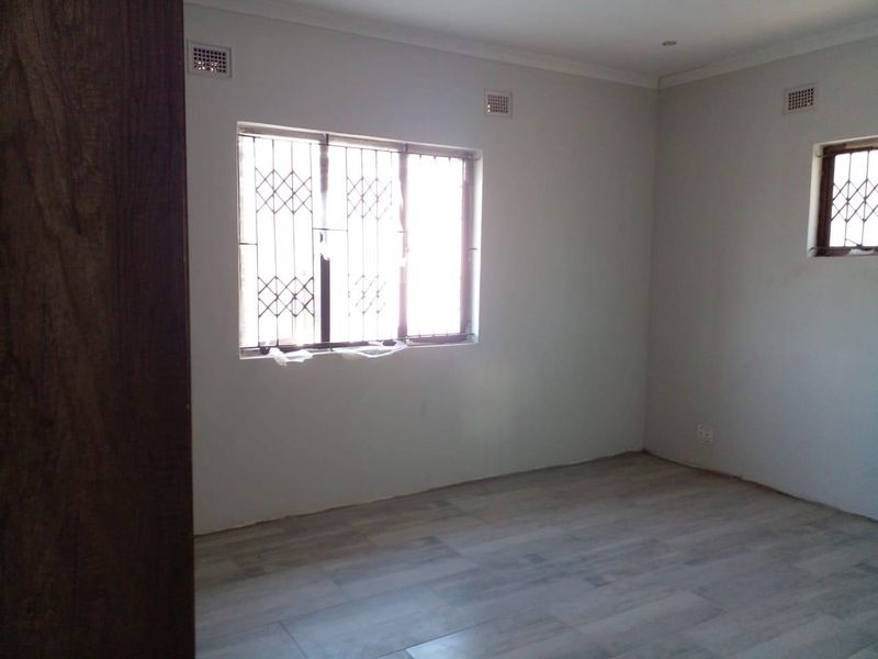 BUSINESS PREMISES FOR OFFICE - Photo 7