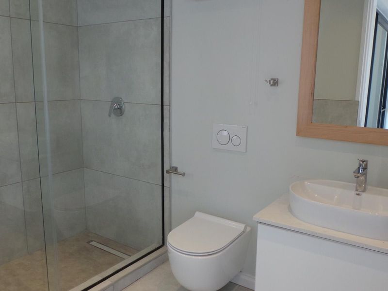 Excellent Location on Lagoon - Top end finishes - Designer Home! - Photo 7