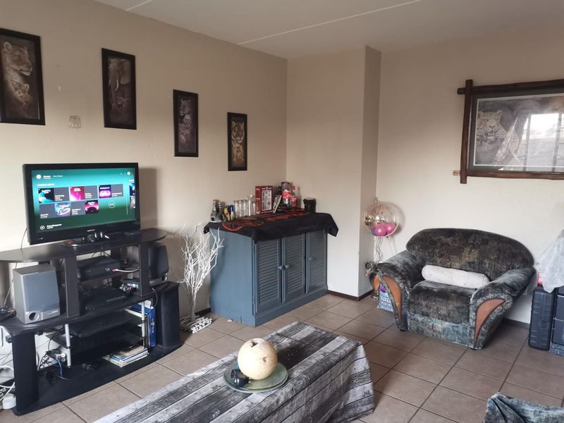 Beautiful duplex apartment for sale in Brentwood Park - Photo 2