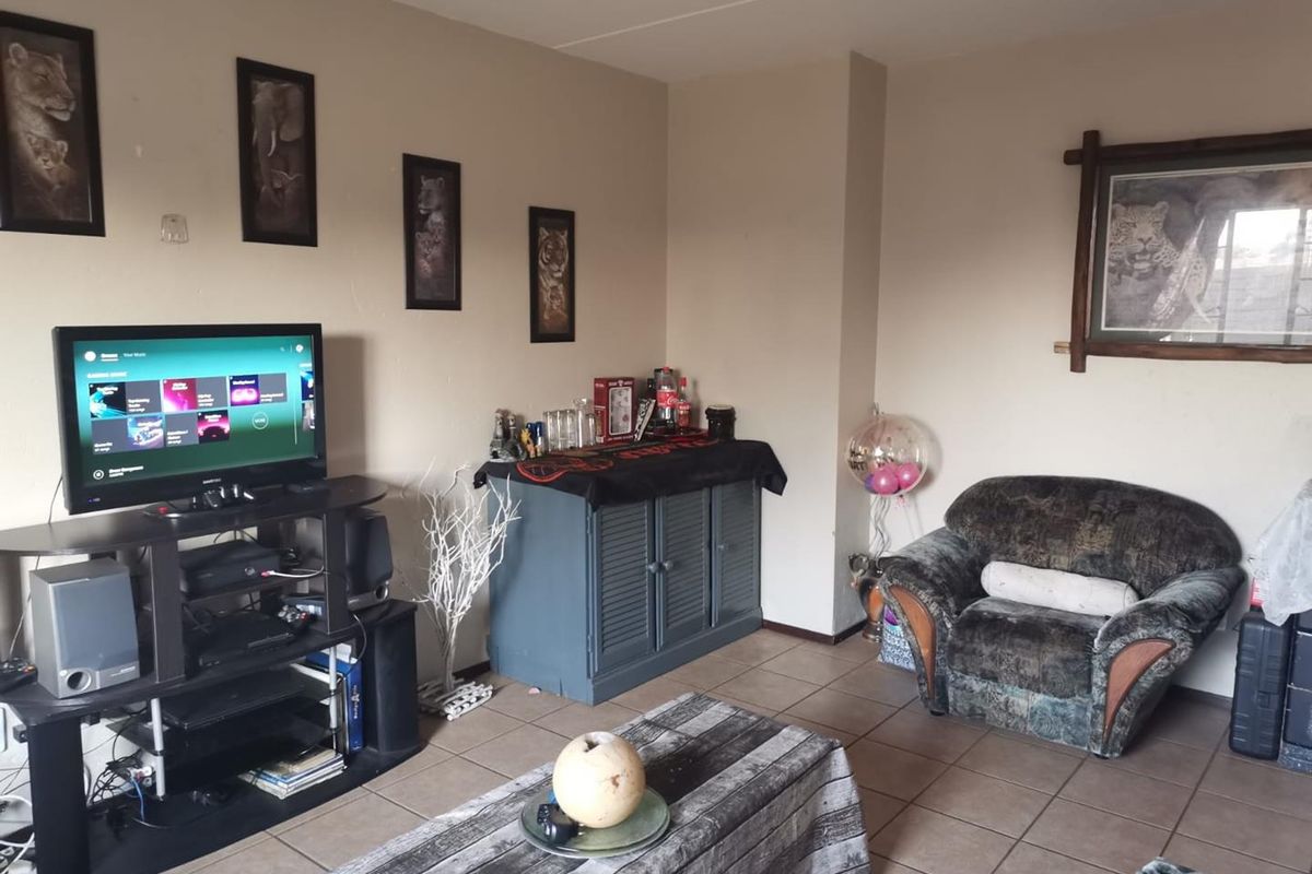 Beautiful duplex apartment for sale in Brentwood Park - Photo 2