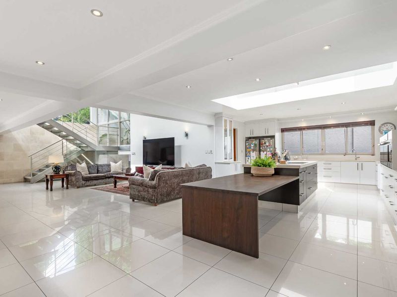 4 BEDROOM HOUSE FOR SALE IN FOURWAYS GARDENS LIFESTYLE ESTATE - Photo 3