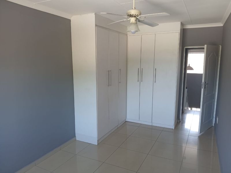 3 Bedroom Rental Property in Richards Bay Central - Photo 3