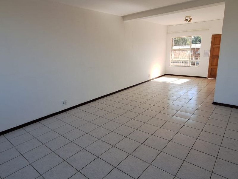 Perfect Starter Unit Or Great Investor opportunity in Parkdene, Boksburg - Photo 6