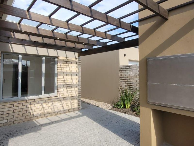 Mooikloof Country Estate New House For Sale - Photo 2