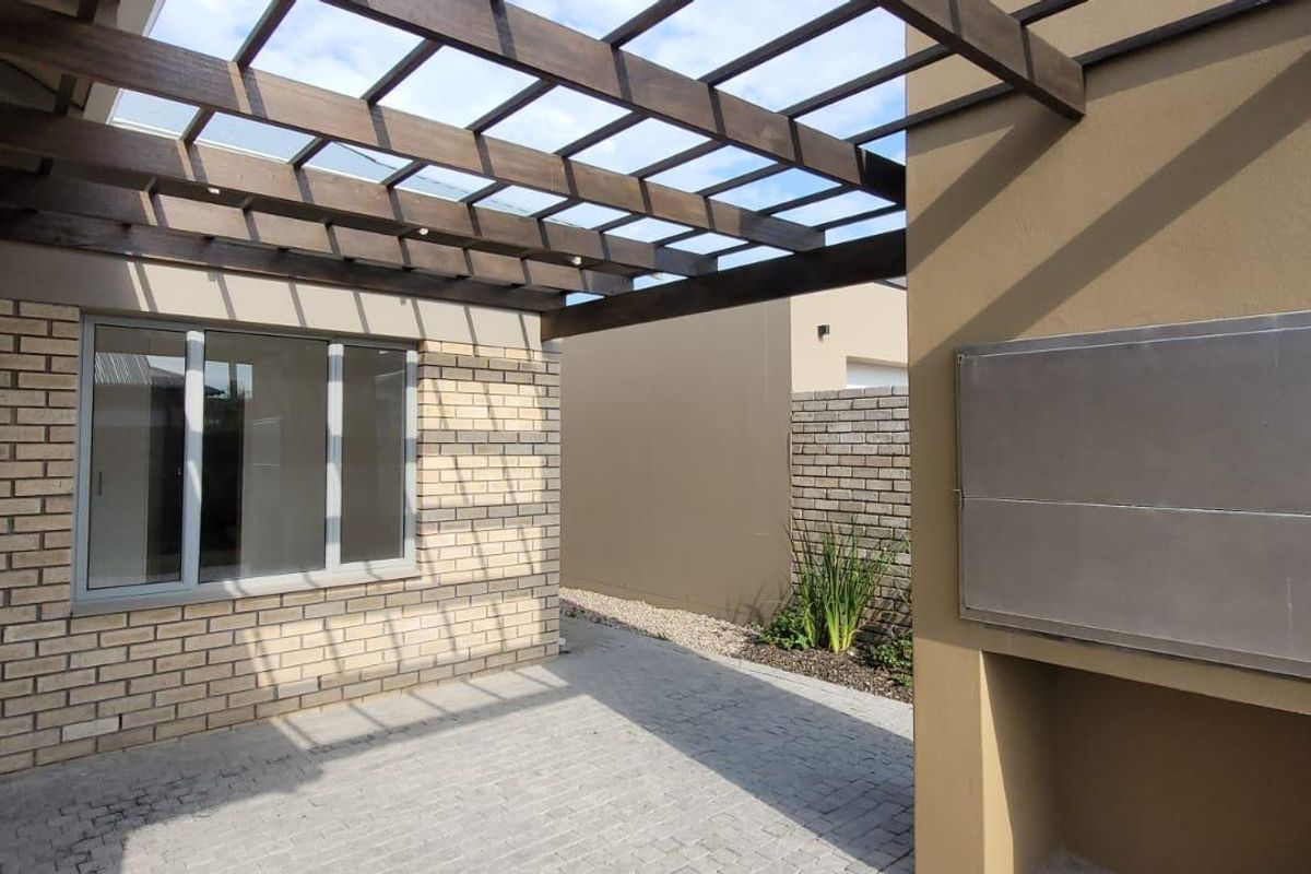 Mooikloof Country Estate New House For Sale - Photo 2