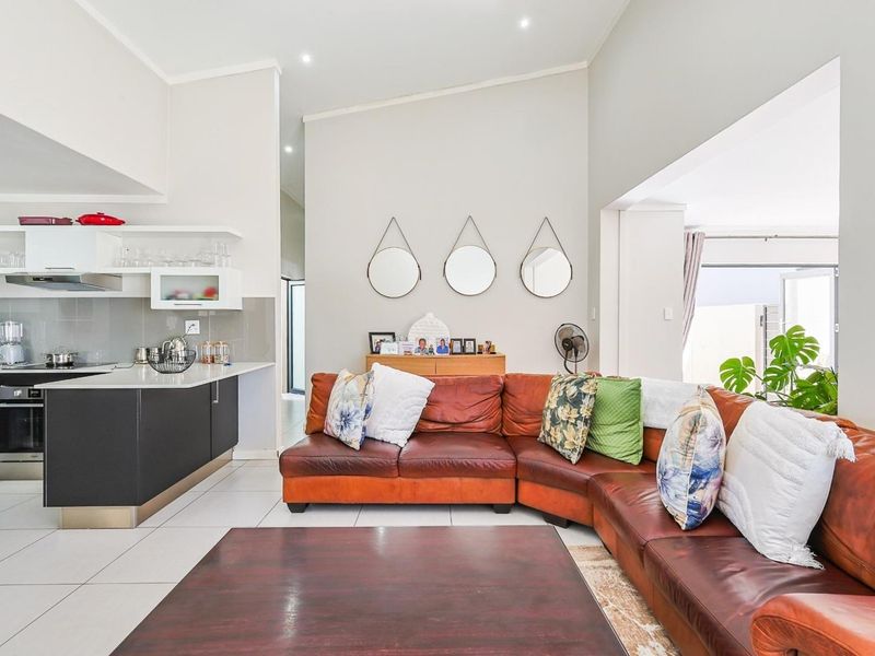 3 Bedroom For Sale , - Photo 5