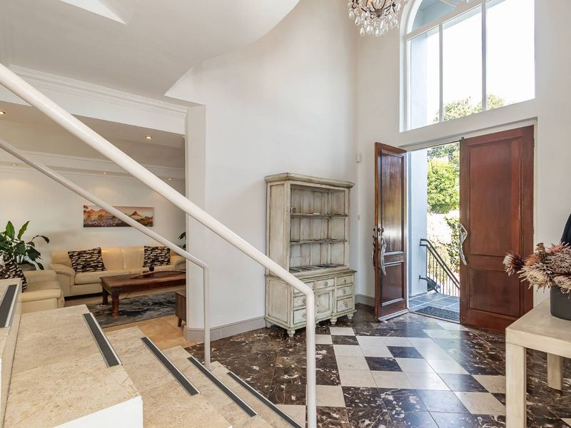 An Elevated Lifestyle in Claremont Upper - Photo 5