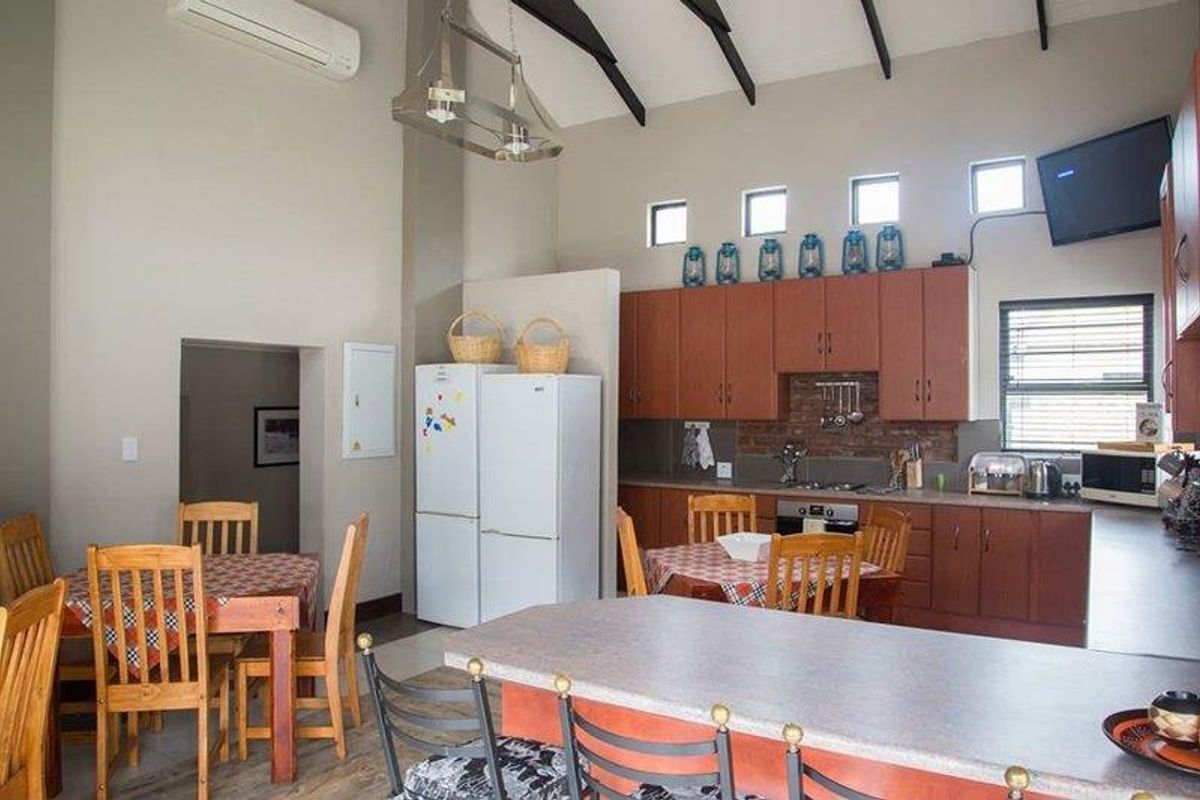 STUNNING 167 HECTARE GAME FARM AND LODGE FOR SALE NEAR BRITS - Photo 2