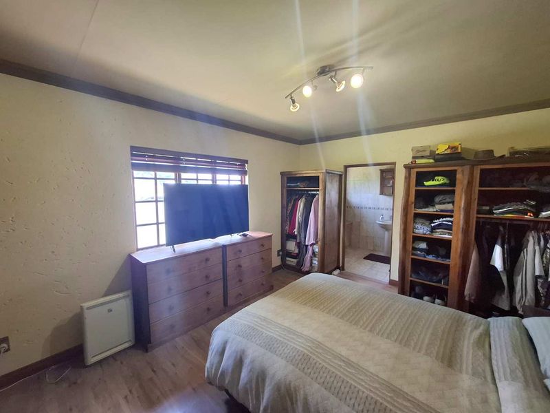 Country Living At Its Best! - Photo 7