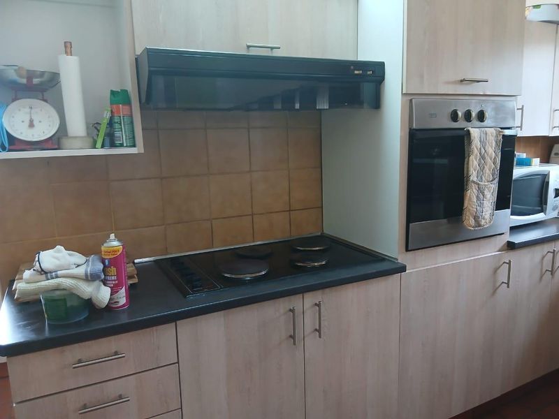 House With 2 Bedroom Self Contained Flat For Sale - Photo 5