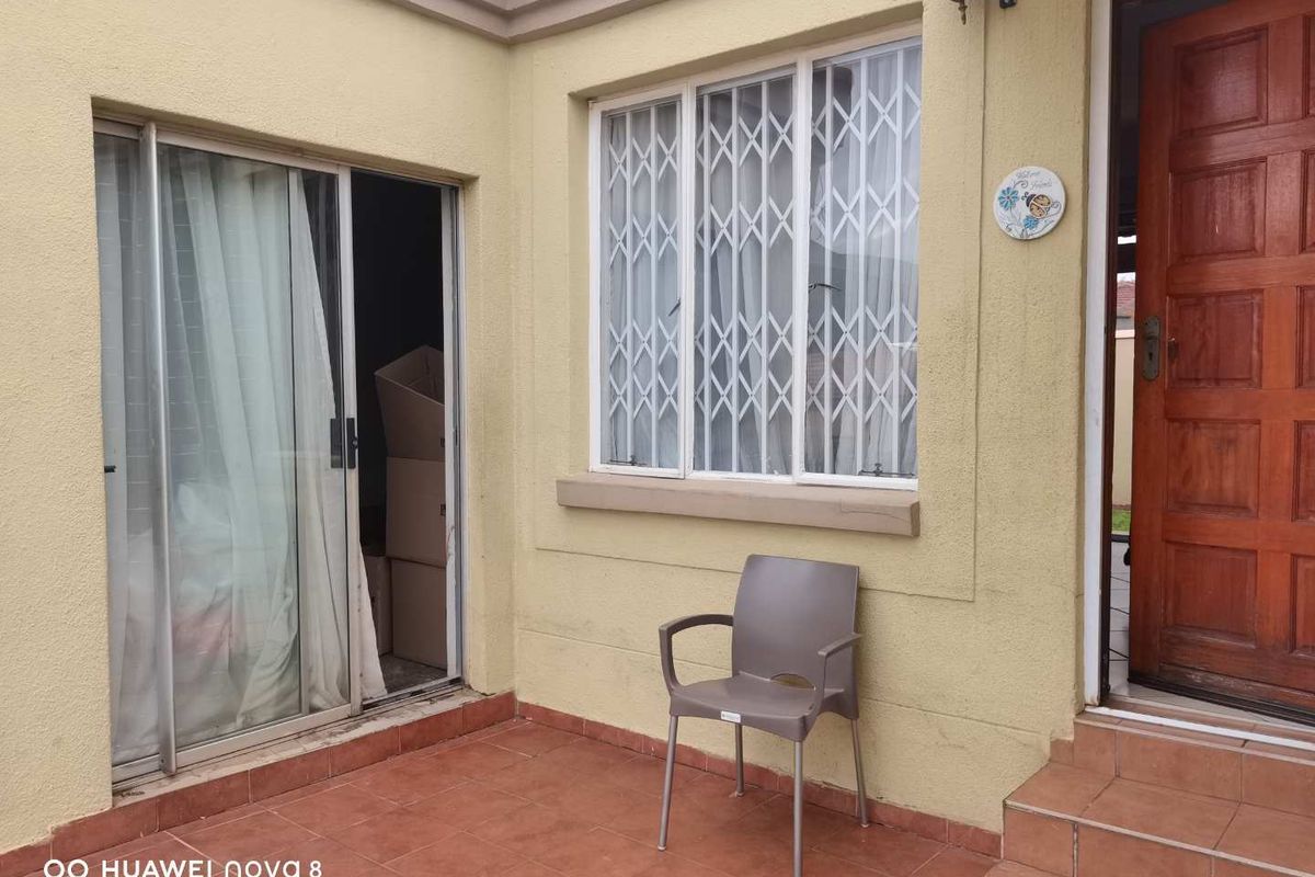 Low-Maintenance 2BR Home in Safe, Well-Maintained Complex - Photo 5