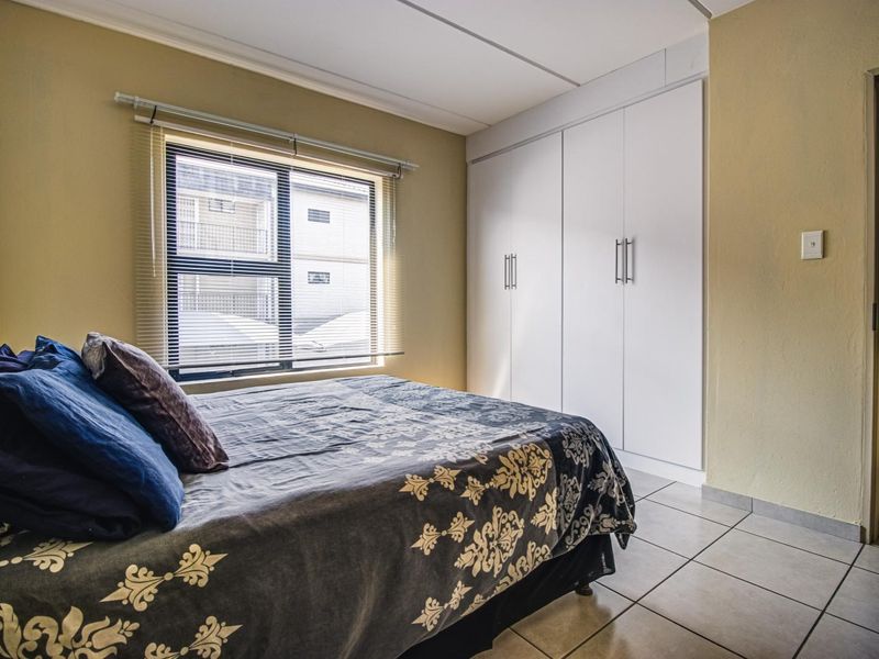 “Secure returns. Prime location. Immediate income.” - Photo 10