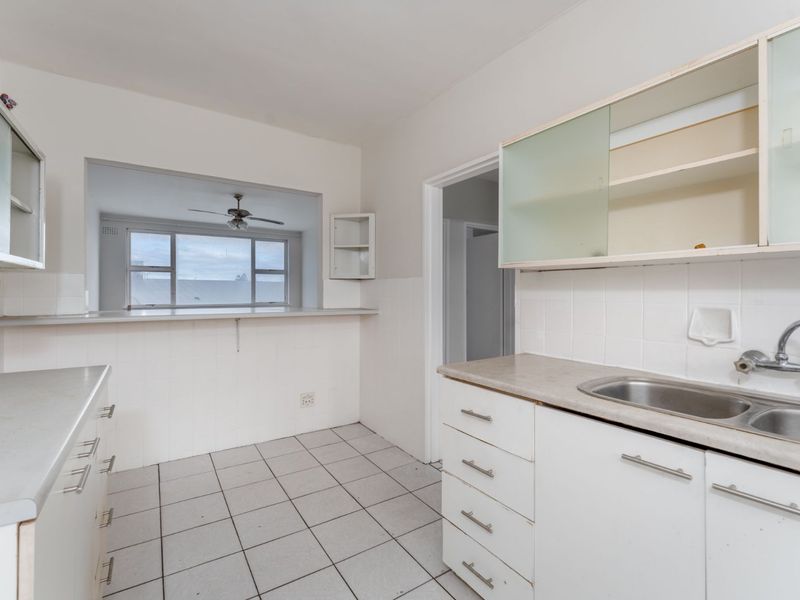 Sunny Apartment in the Heart of Fish Hoek – An Investor's Opportunity - Photo 5