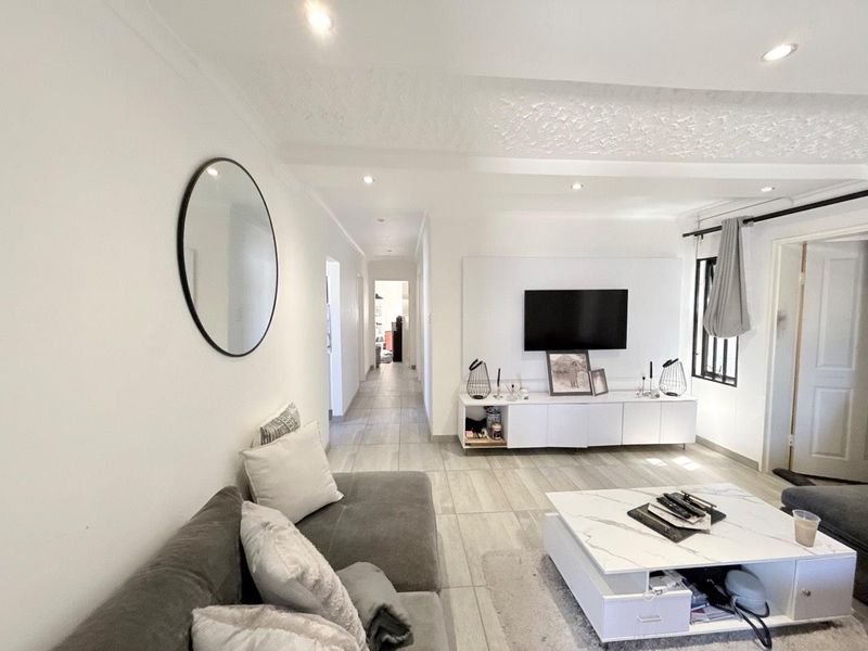 FULLY FURNISHED - Photo 8