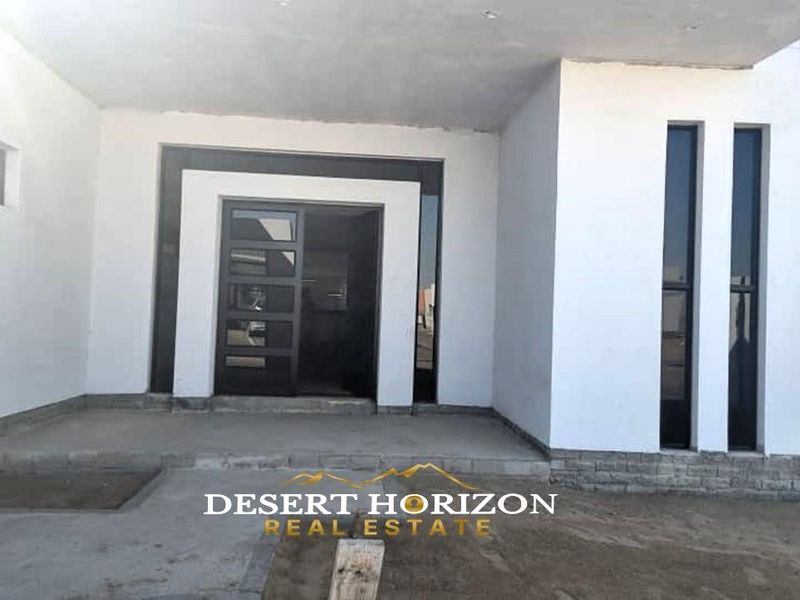 Erongo, Walvisbay, Wakuna | 3 Bedroom Sea front House For Sale / Investment Oppertunity!!! - Photo 4