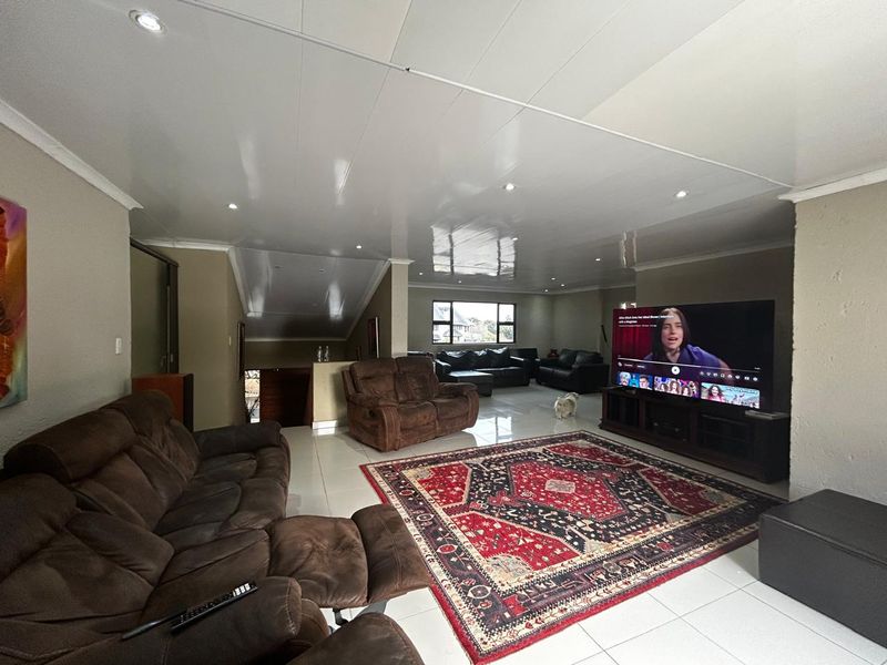 17 Hectares of Space, Luxury, and Nature – Don’t Miss Out! - Photo 10