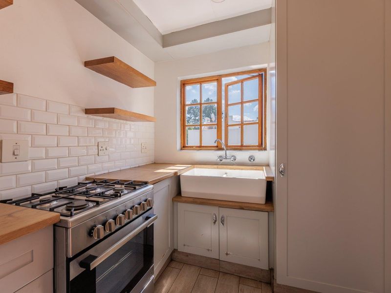 2 BEDROOM LOFT APARTMENT FOR SALE IN BRYANSTON - Photo 5