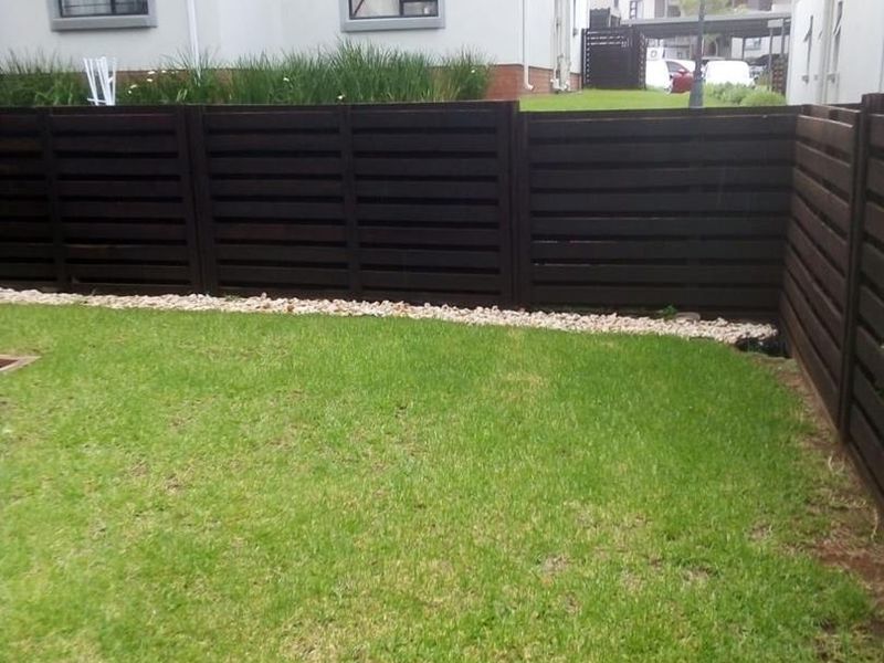 3 Bedroom Apartment for Sale in Modderfontein - Photo 3