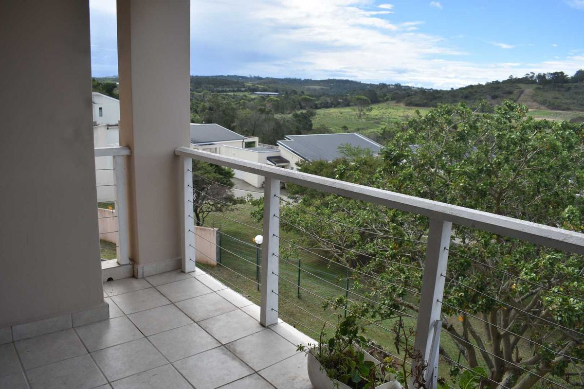 UnlockLuxury Living: Stunning Beacon Bay Apartment with Private Balcony & Resort-Style Amenities! - Photo 3
