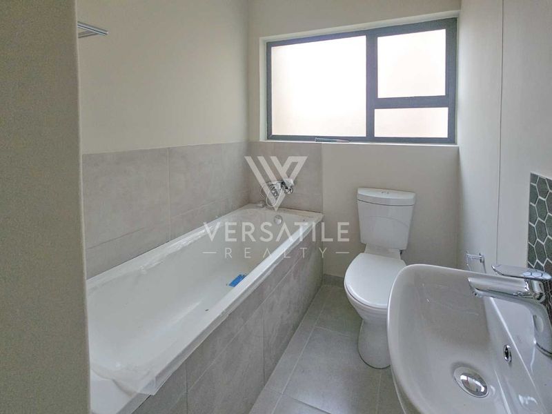 Single Level Townhouse - Photo 5