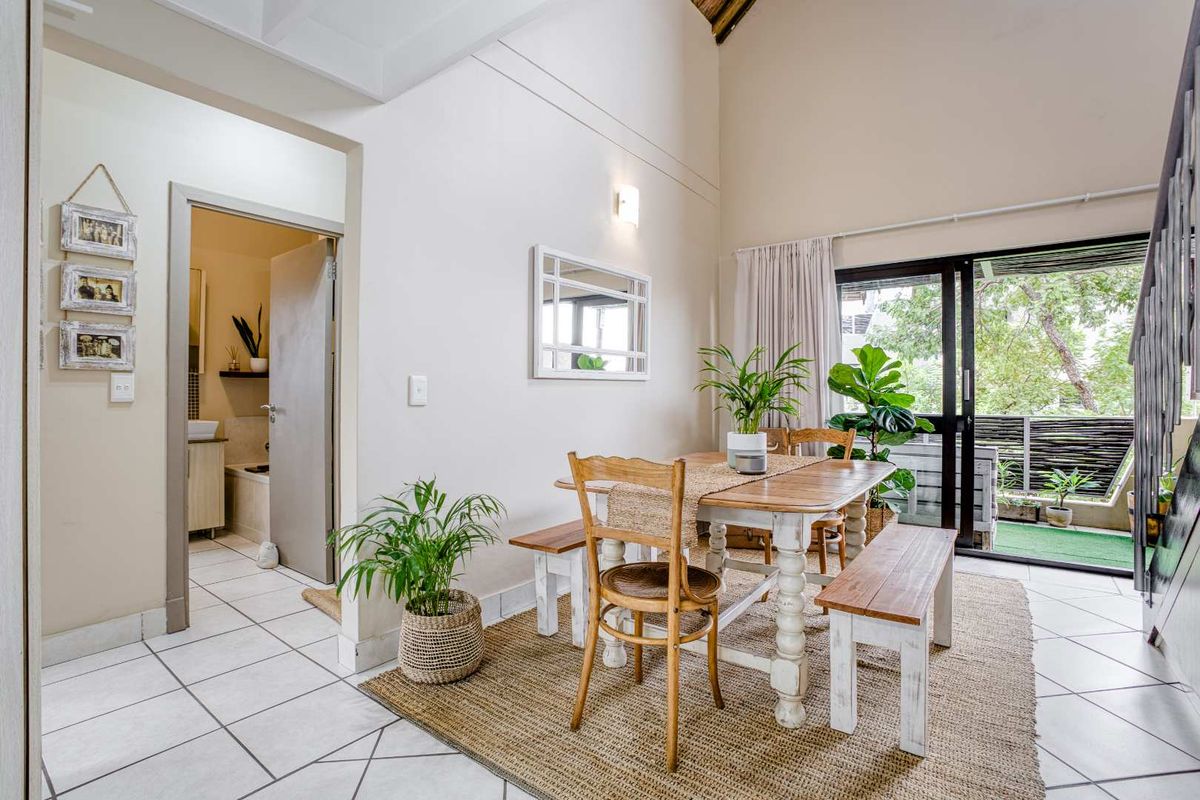 Modern Loft Apartment in Prime Lonehill Location - Photo 4