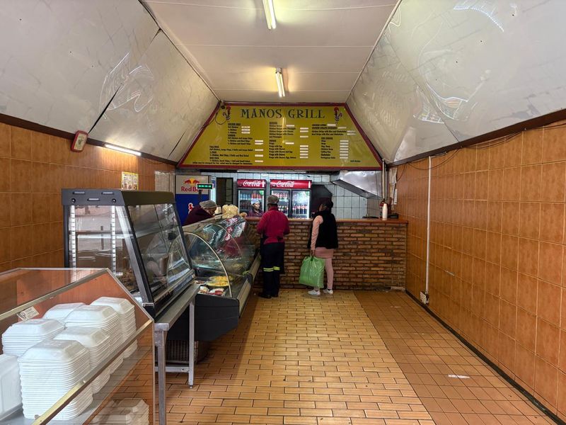 4x Luctrative retail businesses in one - Photo 5