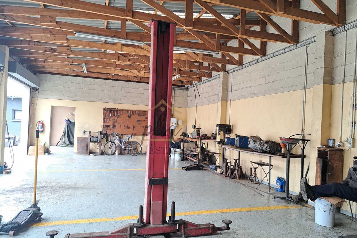Business premises for sale in  CBD area in Walvis Bay - Photo 4