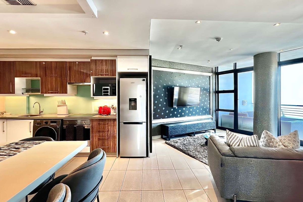 2 BEDROOM | 2 BATHROOM APARTMENT - Photo 5