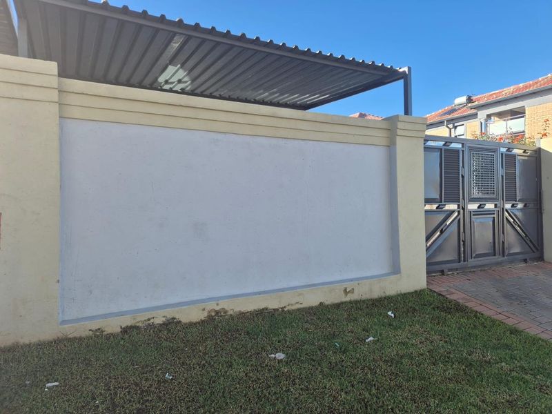 Clayville R 910 000- Beautiful Family Home - Photo 2