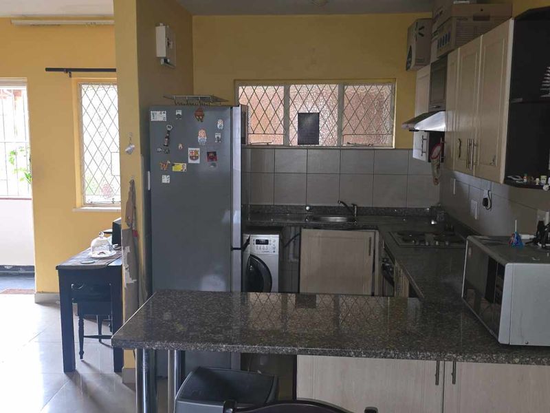 Great Location and Affordable - Photo 9