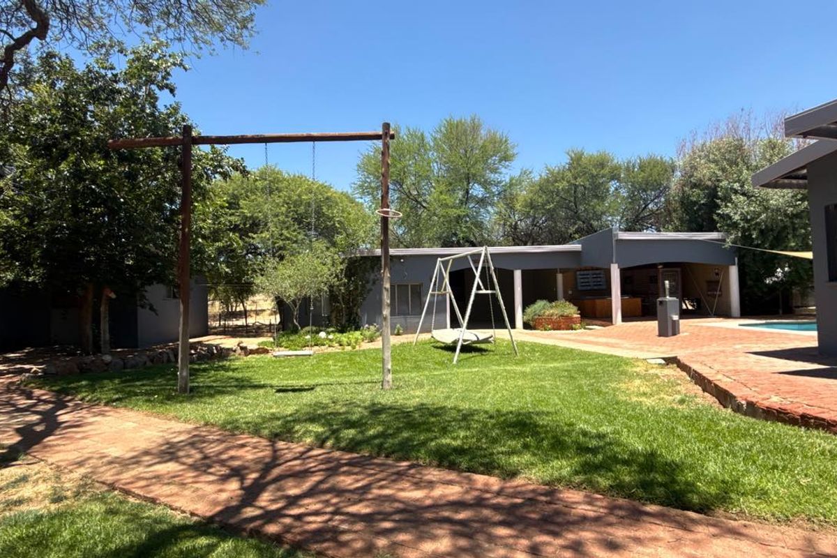 Two adjoining portions — sold together only (not sold separately). (±35 km South of Windhoek) - Photo 5