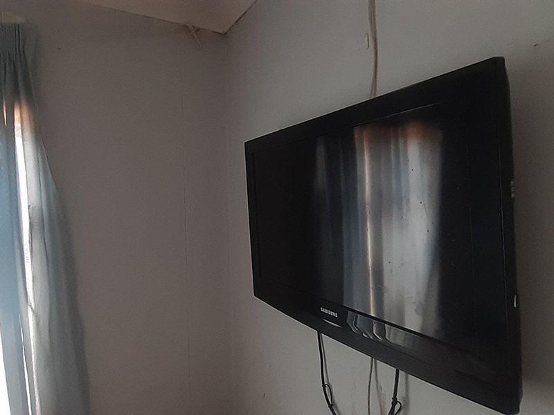 Great Low Maintenace Start up Home !!! - Photo 6